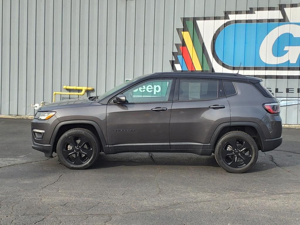 Used 2021 Jeep Compass Altitude with VIN 3C4NJDBB3MT523482 for sale in Muncie, IN