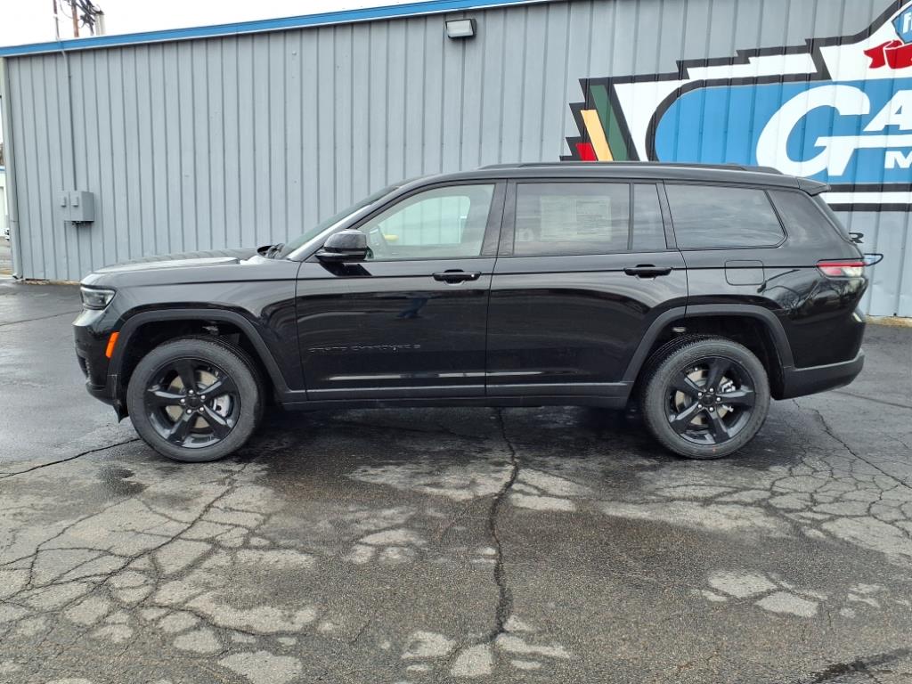 2025 Jeep Grand Cherokee Altitude X photo 3