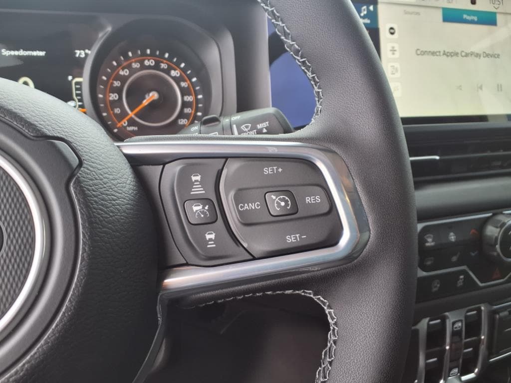 2025 Jeep Wrangler 4-Door Sahara - Photo 9