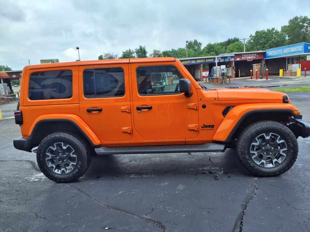 2025 Jeep Wrangler 4-Door Sahara - Photo 29