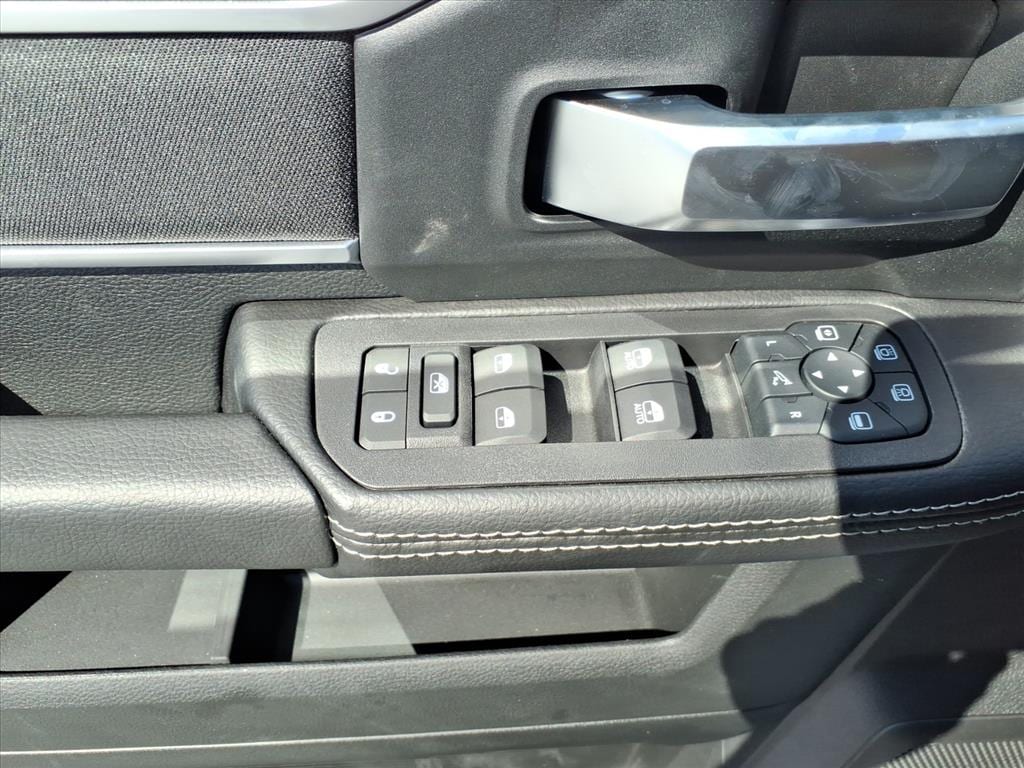 2026 RAM 2500 Big Horn - Photo 15