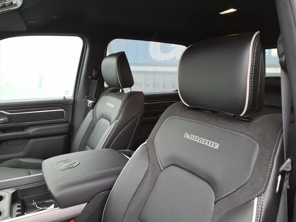2026 RAM 1500 Laramie - Photo 17