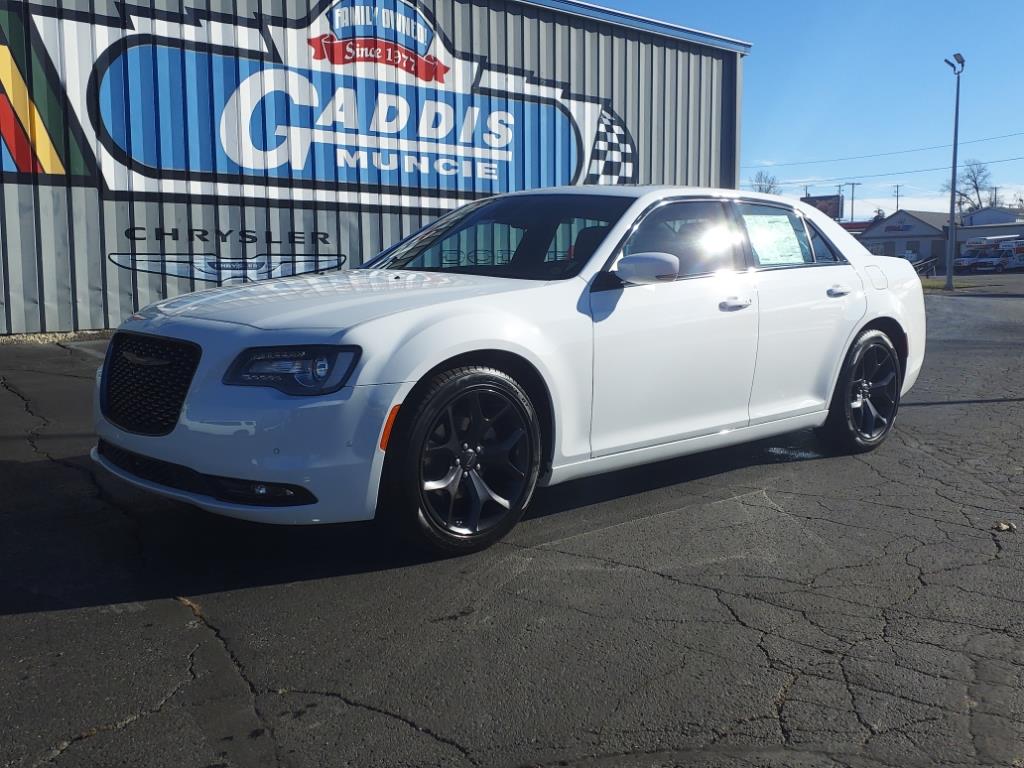 2023 Chrysler 300 S V6