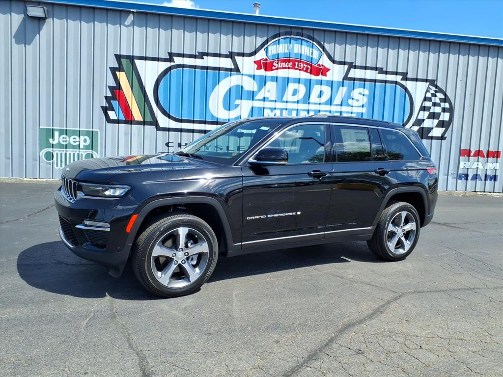 2025 Jeep Grand Cherokee Limited photo 2