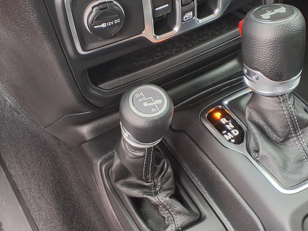 2025 Jeep Wrangler 4-Door Sahara - Photo 18