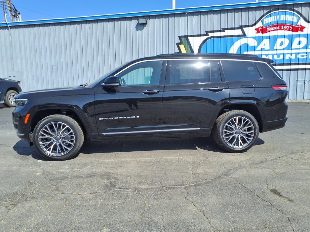 2025 Jeep Grand Cherokee L Summit Reserve photo 3