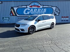 2026 Chrysler Pacifica LIMITED Passenger Van