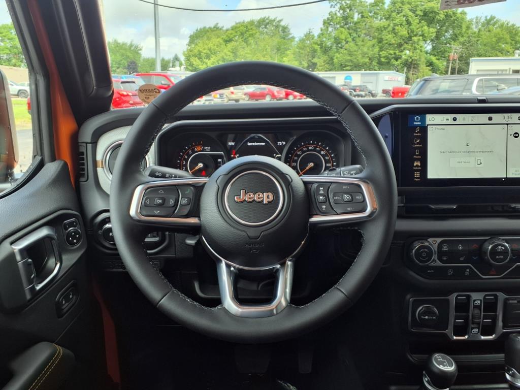 2025 Jeep Wrangler 4-Door Sahara - Photo 30