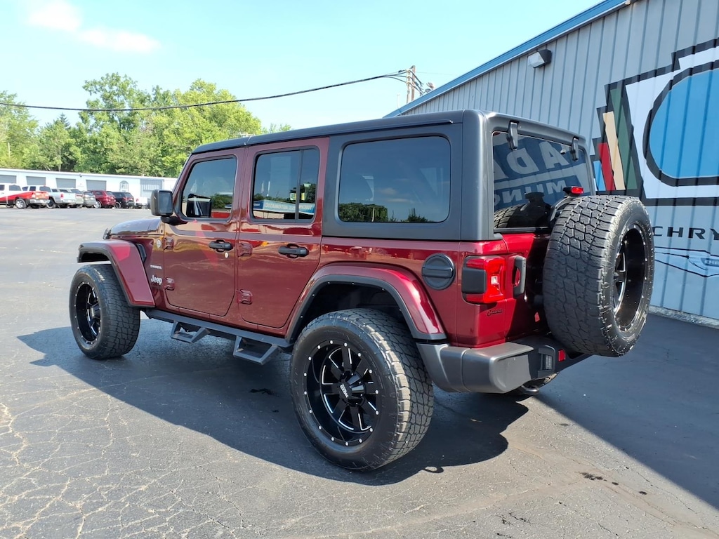 Used 2022 Jeep Wrangler Unlimited Sahara SUV