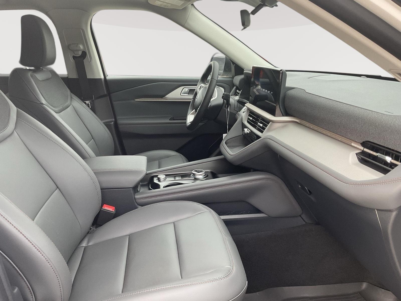 2026 Ford Explorer Active - Photo 22