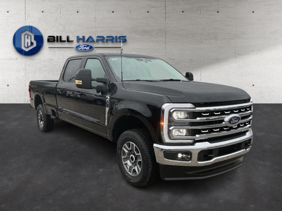 2026 Ford F-350 Lariat photo 4