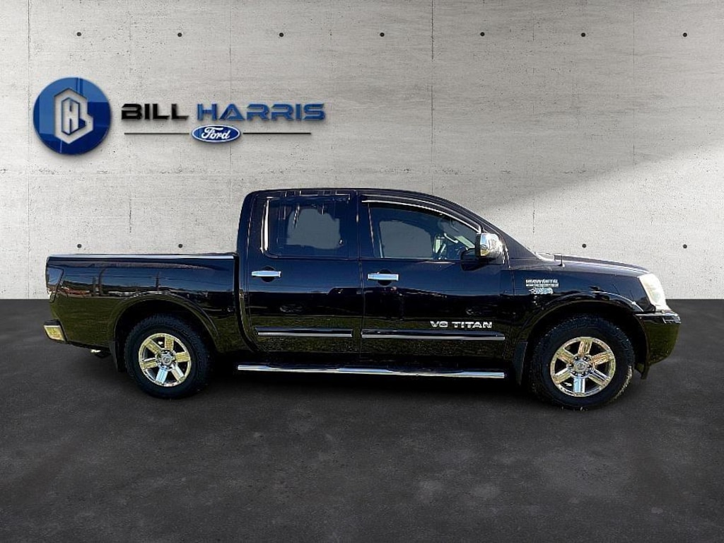 Used 2015 Nissan Titan SV Truck