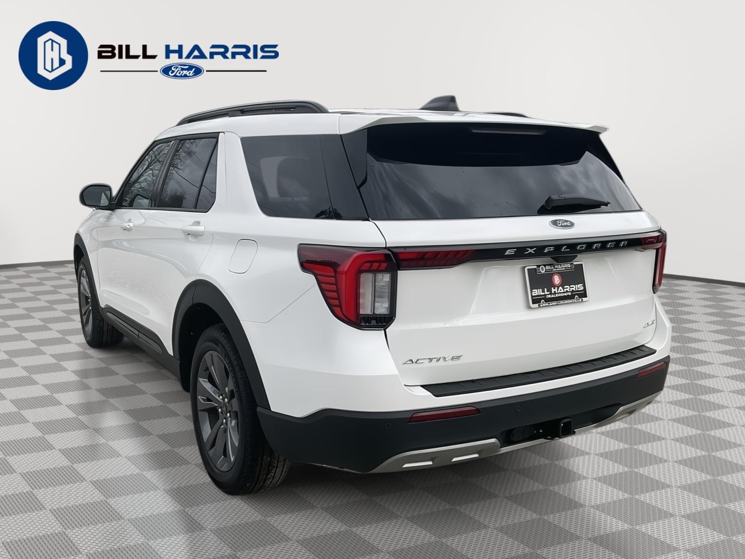 2026 Ford Explorer Active - Photo 8
