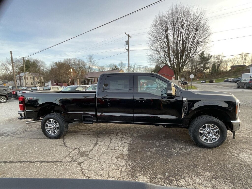 New 2026 Ford Super Duty F-350 SRW Lariat Truck