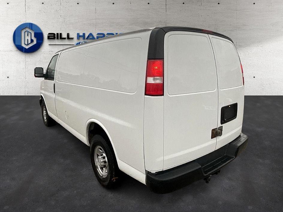 2018 Chevrolet Express Cargo Van photo 3