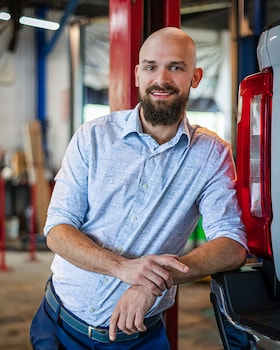Staff member Cory Snell from ID_a60b8f290638