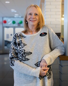 Staff member Kim Ungro from ID_fe64c4832e3c