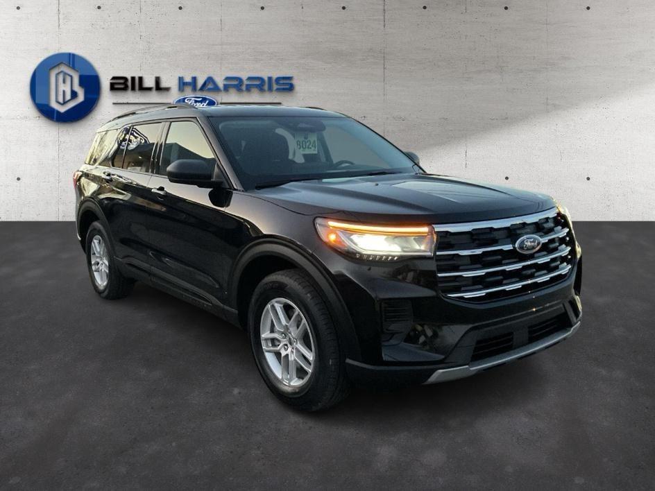 2026 Ford Explorer photo 3