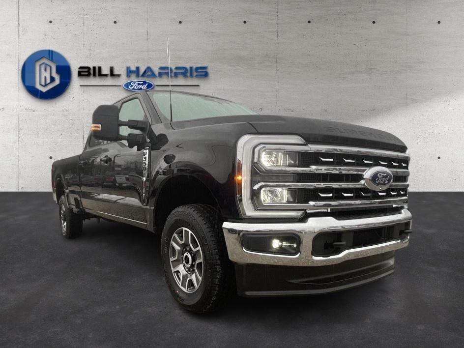 2026 Ford F-350 Lariat photo 3