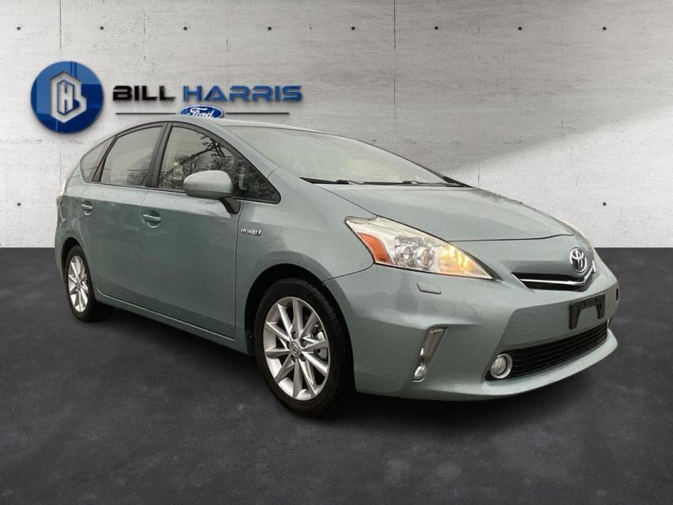 2014 Toyota Prius V Two photo 2