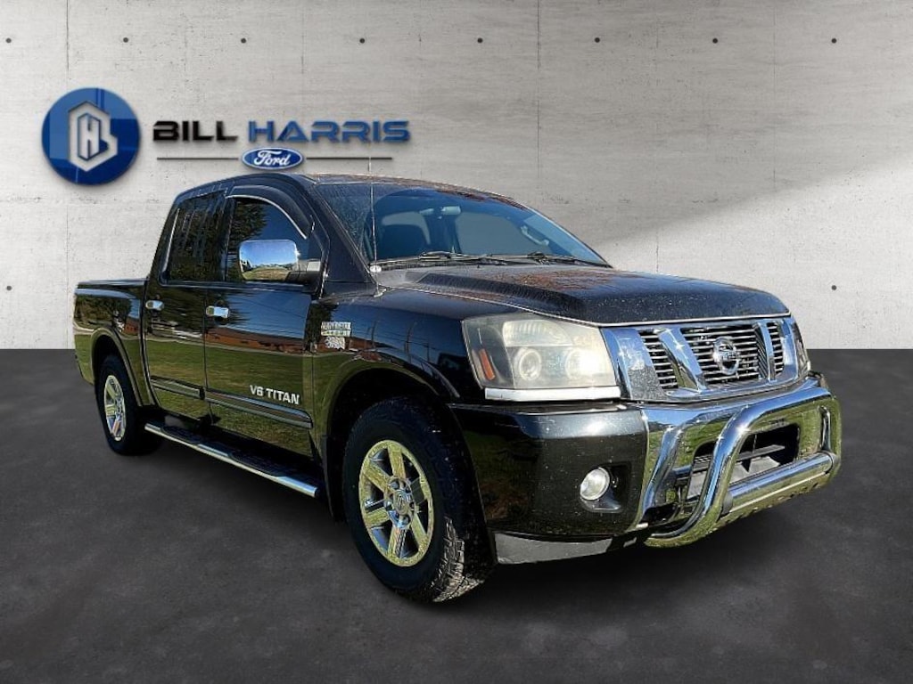 Used 2015 Nissan Titan SV Truck