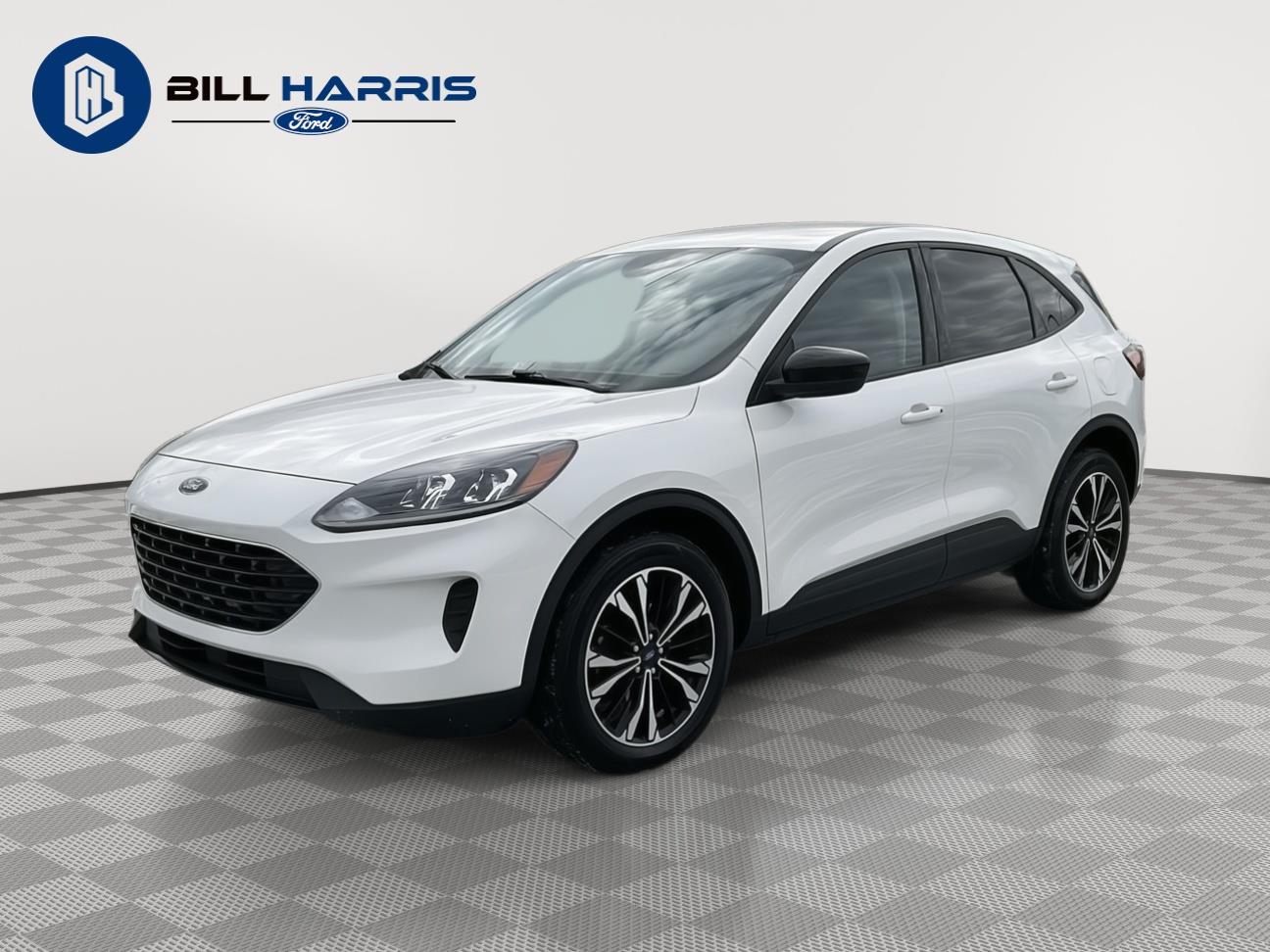 2022 Ford Escape SE's photo