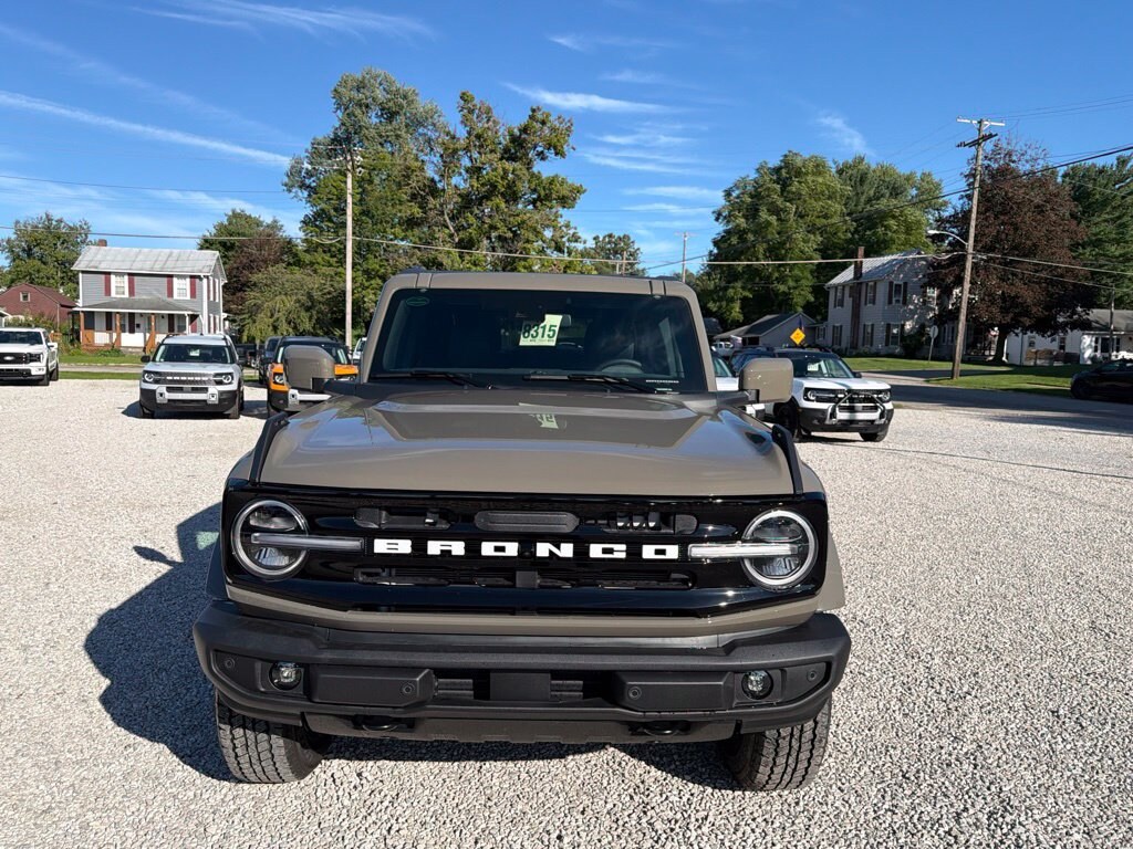 New 2026 Ford Bronco Outer Banks SUV
