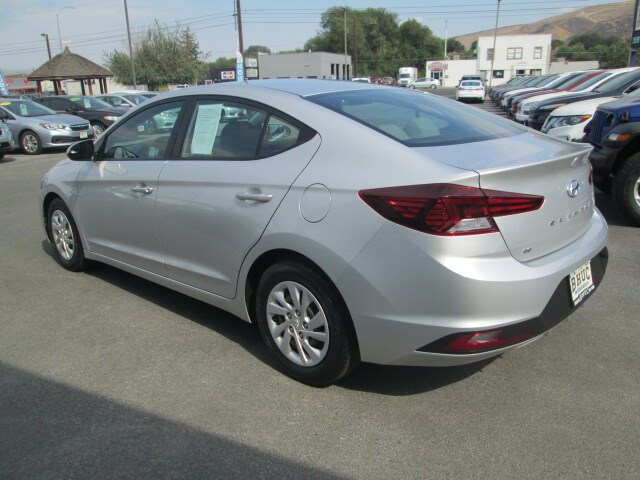 2019 Hyundai Elantra SE photo 4
