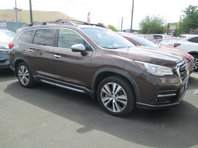 2019 Subaru Ascent Touring's photo