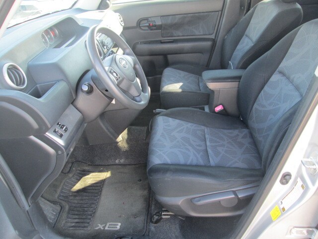 2012 Scion xB photo 4
