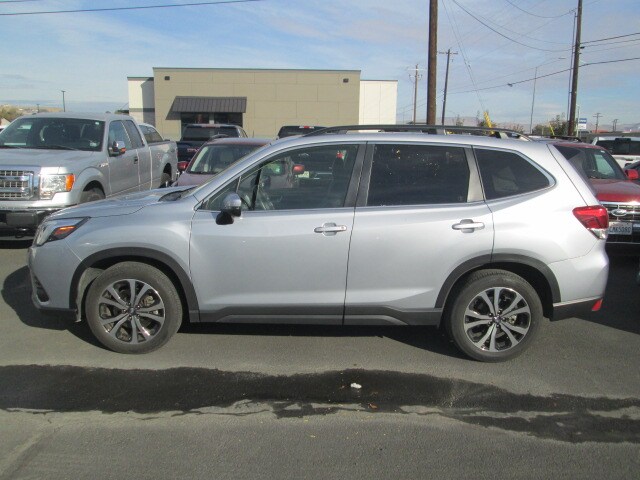 2024 Subaru Forester Limited photo 2