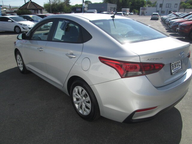 2022 Hyundai Accent SE photo 4