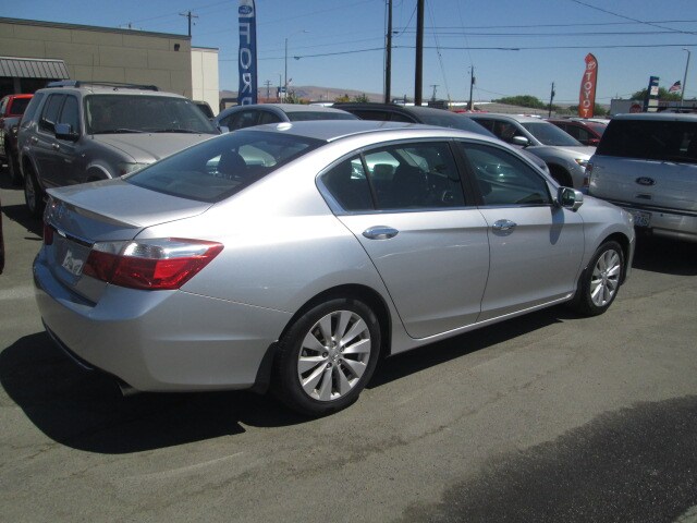 2015 Honda Accord EX-L photo 3