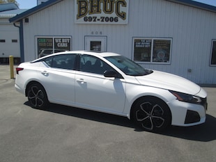2024 Nissan Altima SR AWD Sedan