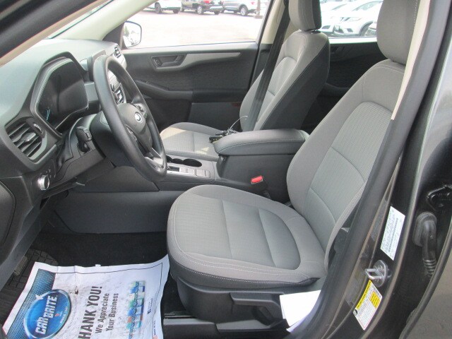 2020 Ford Escape S photo 4