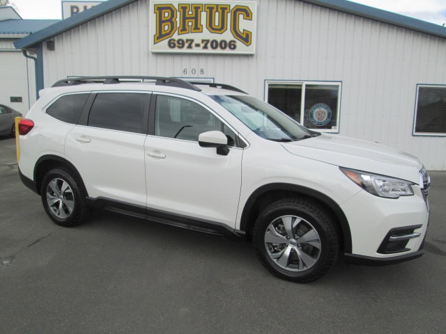 2022 Subaru Ascent Premium 8 Passenger's photo