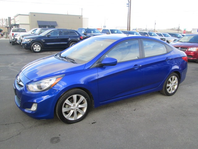 2012 Hyundai Accent GLS