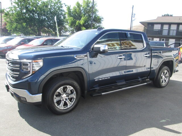 2023 Gmc Sierra 1500 SLT photo 3