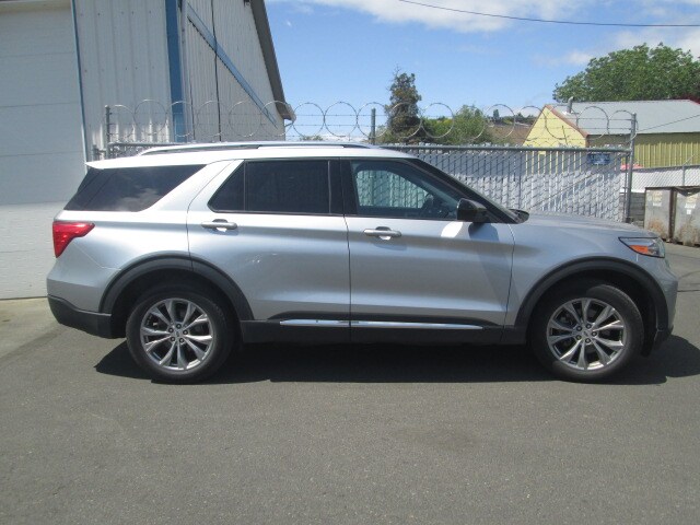 2023 Ford Explorer Limited photo 2