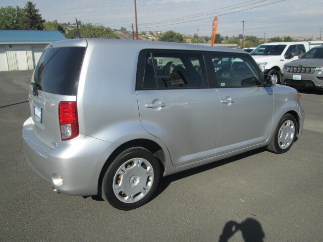 2012 Scion xB photo 3