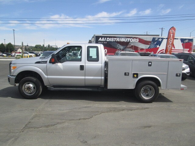 2016 Ford F-350 XL photo 2