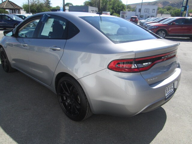 2016 Dodge Dart SXT photo 4