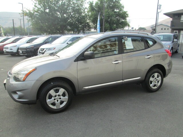2015 Nissan Rogue Select S photo 3