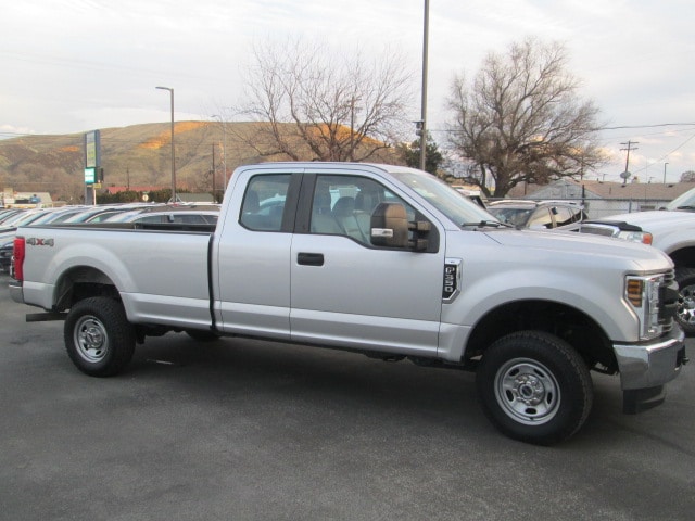 2019 Ford F-350 Super Duty XL's photo