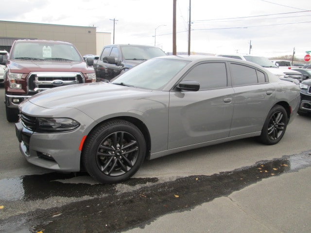 2019 Dodge Charger SXT's photo