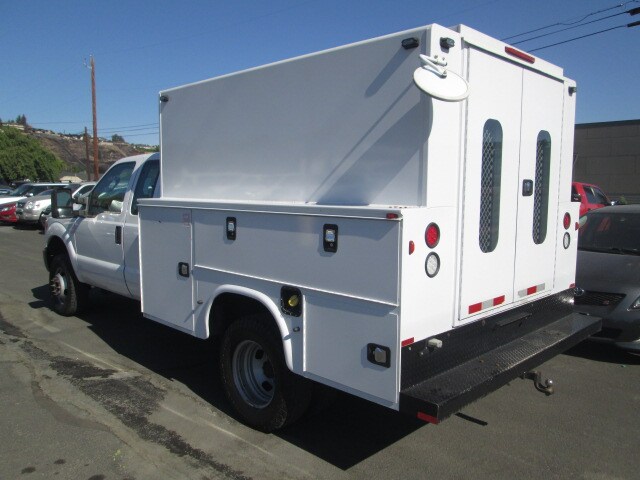 2016 Ford F-350 XLT photo 3