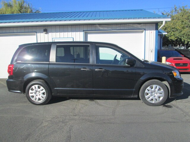 2019 Dodge Grand Caravan SE photo 2