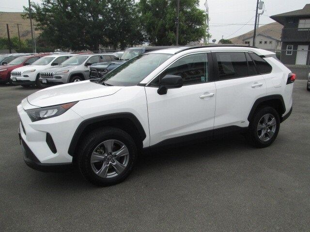 2022 Toyota RAV4 Hybrid LE photo 3