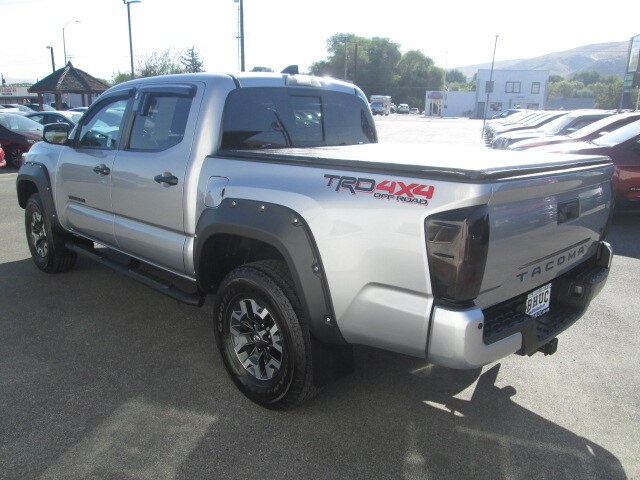 2021 Toyota Tacoma TRD photo 4