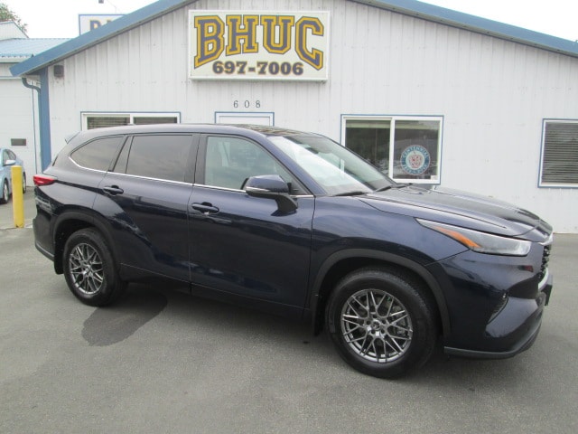 2022 Toyota Highlander LE
